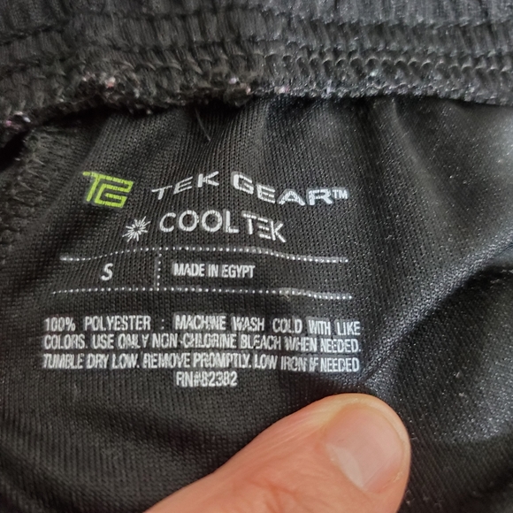 Junior's Tek Gear Black Shorts Size Small.Waist approx: 13 inches Inseam appr - Picture 4 of 4